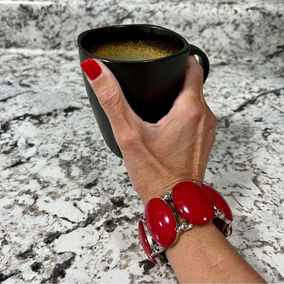 Mixit Red Stretch Beaded Bracelet with Metallic Accents ✨ - Picture 3 of 4